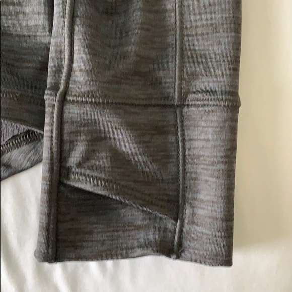 Grey and coral pullover - Picture 3 of 4